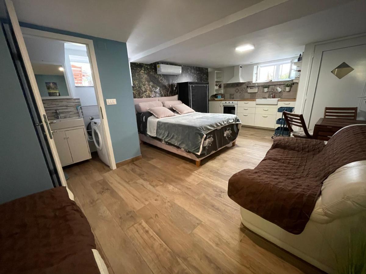Studio Pod Room, Free Parking Задар Екстериор снимка
